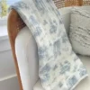 Manta de bambú para bebé «Spring Toile» de The Gilded Bird