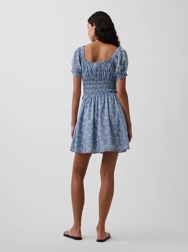 Mini vestido con cintura fruncida