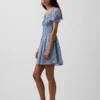 Mini vestido con cintura fruncida