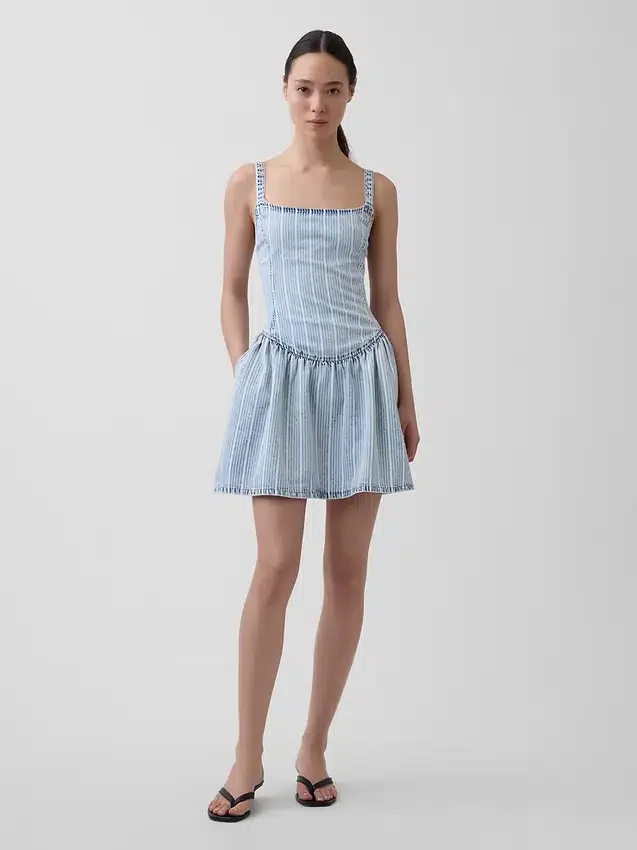 Mini vestido de mezclilla a rayas ultrasuave con cintura baja