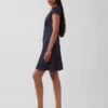 Mini vestido estampado con cuello en V