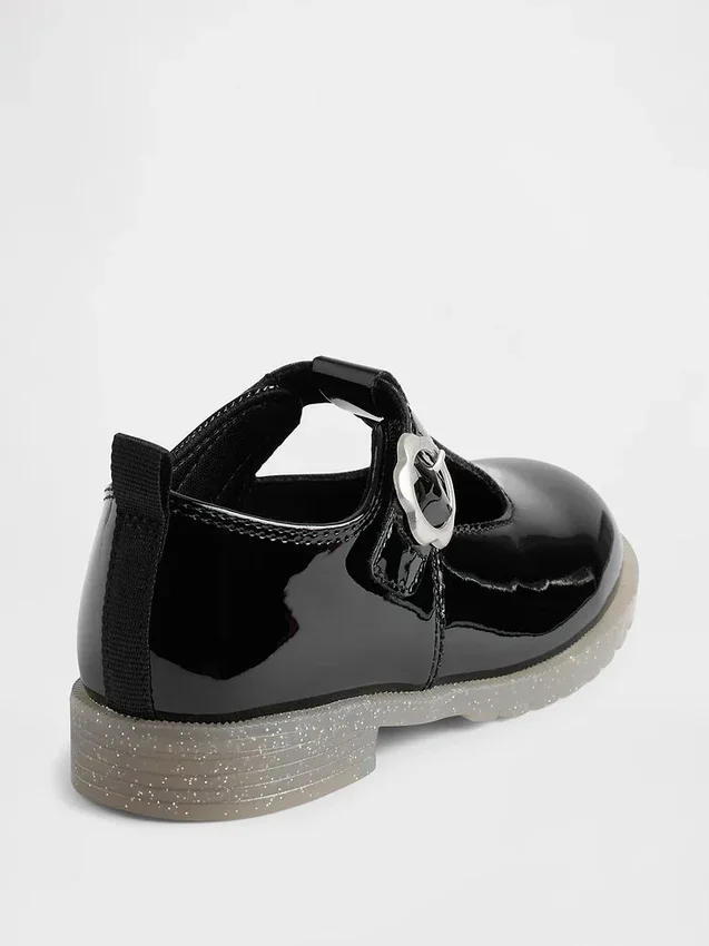 Mocasines con correa en T para niños pequeños