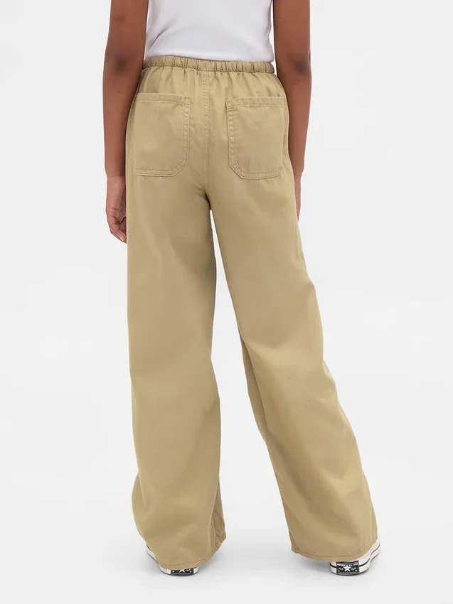 Pantalones anchos y cómodos para uniforme infantil