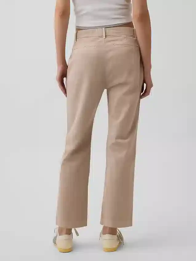Pantalones caqui de talle medio