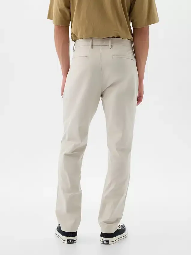 Pantalones caqui híbridos ajustados