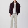 Pantalones caqui rectos modernos