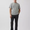 Pantalones caqui rectos modernos