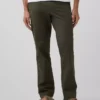 Pantalones caqui rectos modernos