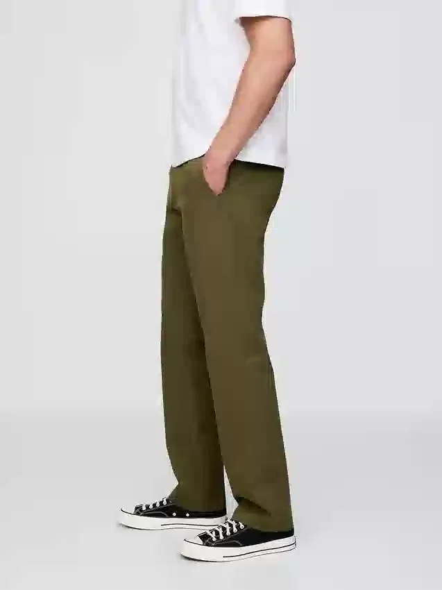 Pantalones caqui rectos modernos