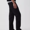 Pantalones caqui rectos modernos