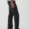Pantalones caqui rectos modernos
