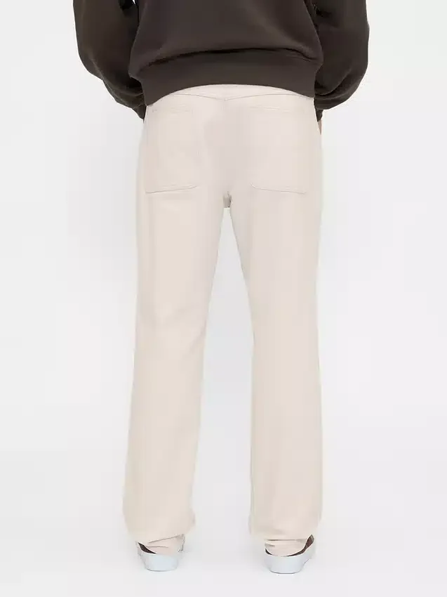 Pantalones caqui utilitarios de corte recto y estilo relajado