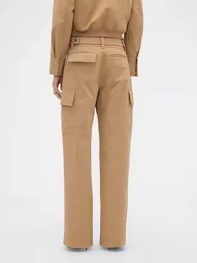 Pantalones cargo de talle alto de GAP × Victoria Beckham