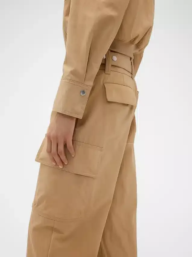 Pantalones cargo de talle alto de GAP × Victoria Beckham