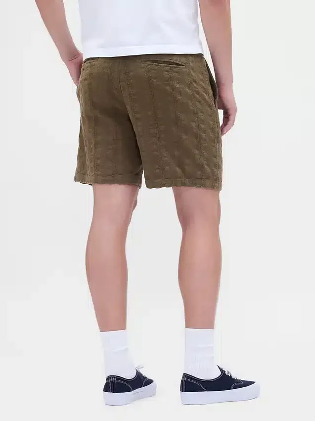 Pantalones cortos cómodos texturizados de 7"