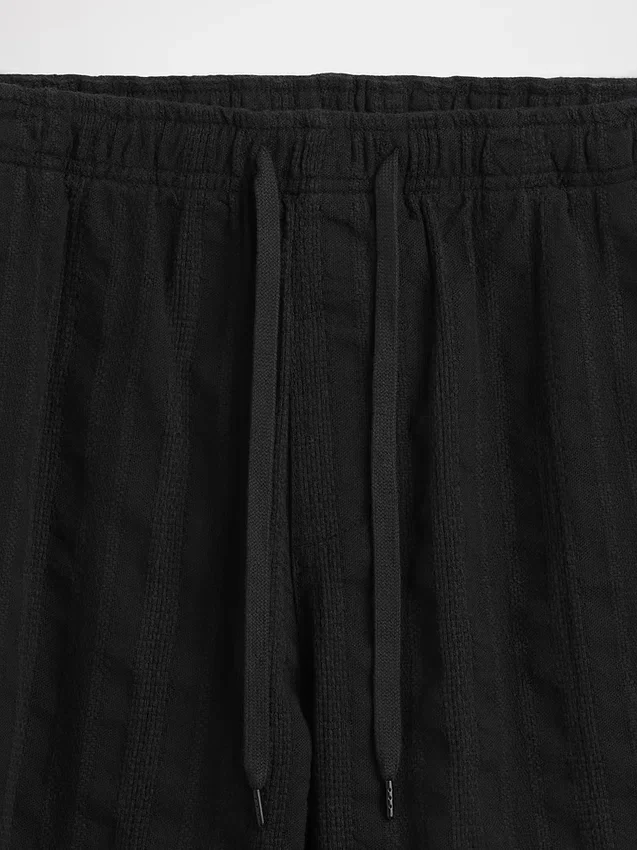 Pantalones cortos cómodos texturizados de 7"