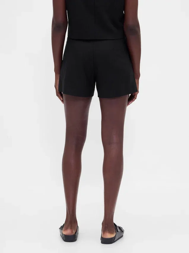 Pantalones cortos de mezcla de lino de tiro medio de 4"