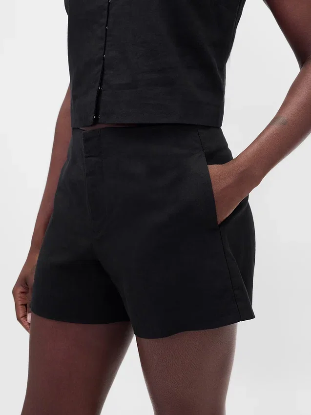 Pantalones cortos de mezcla de lino de tiro medio de 4"