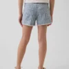 Pantalones cortos de mezclilla a rayas de talle bajo para niños
