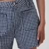 Pantalones cortos de mezclilla de corte recto holgado con estampado de cuadros vichy y talle alto de 3.5"