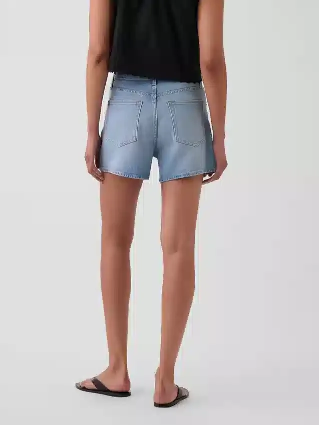 Pantalones cortos de mezclilla de corte recto holgado y talle alto de 3.5"