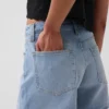 Pantalones cortos de mezclilla de corte recto holgado y talle alto de 3.5"