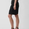 Pantalones cortos de mezclilla de talle medio y corte largo de 11"