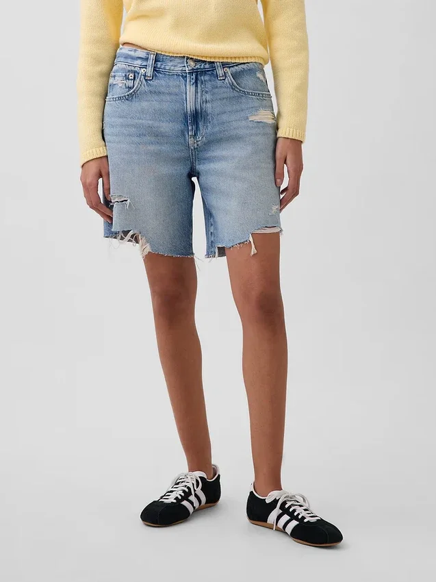 Pantalones cortos de mezclilla holgados de talle medio de 8"