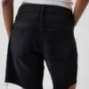 Pantalones cortos de mezclilla holgados de talle medio de 8"