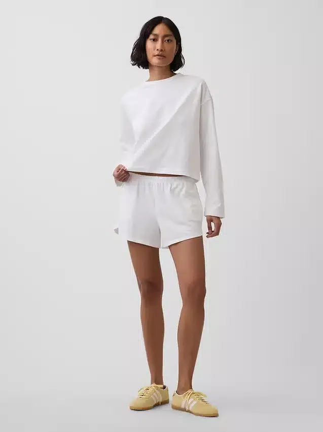 Pantalones cortos de punto con diseño de delfines de 3"