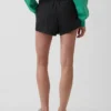 Pantalones cortos deportivos de 2.5"