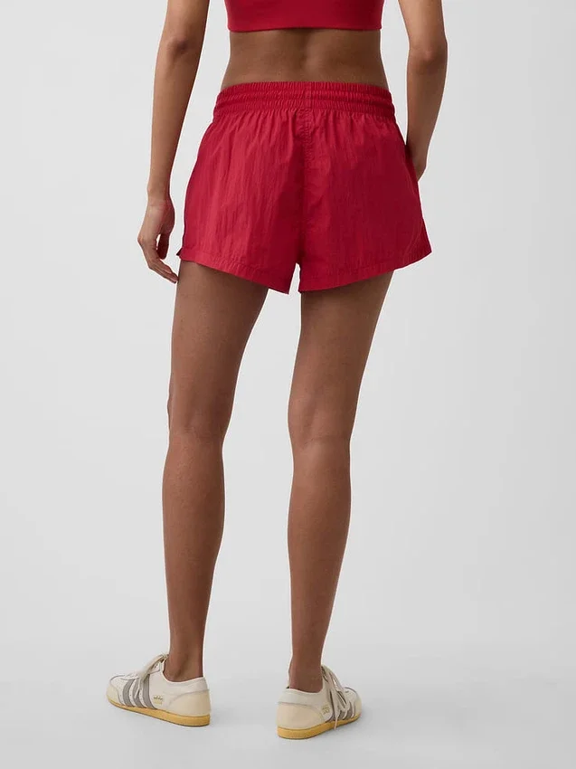 Pantalones cortos deportivos de 2.5"