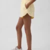 Pantalones cortos GapFit Tech de talle alto