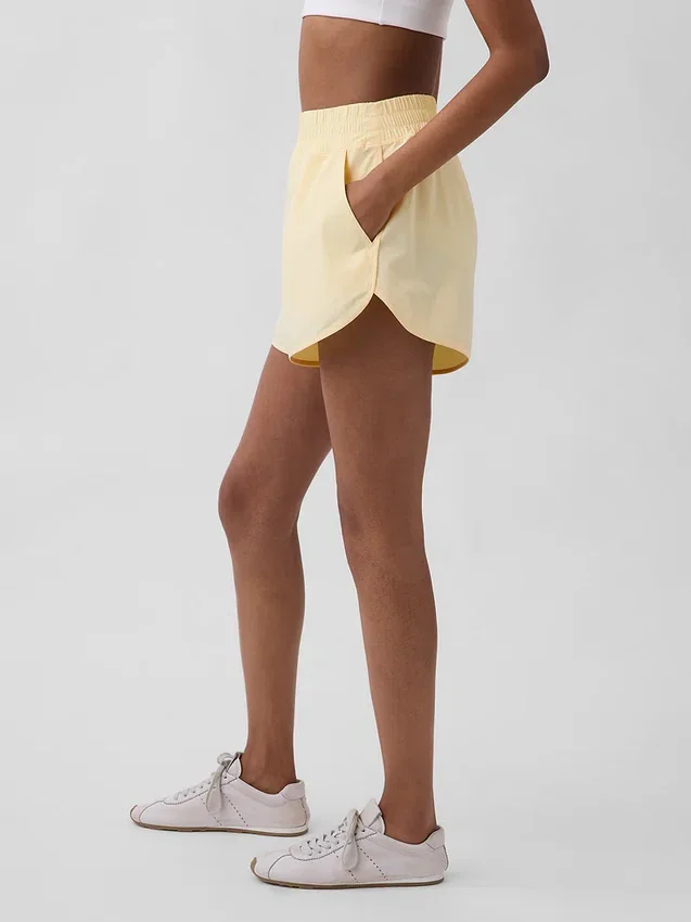 Pantalones cortos GapFit Tech de talle alto