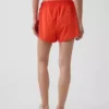 Pantalones cortos GapFit Tech de talle alto