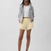 Pantalones cortos GapFit Tech de talle alto
