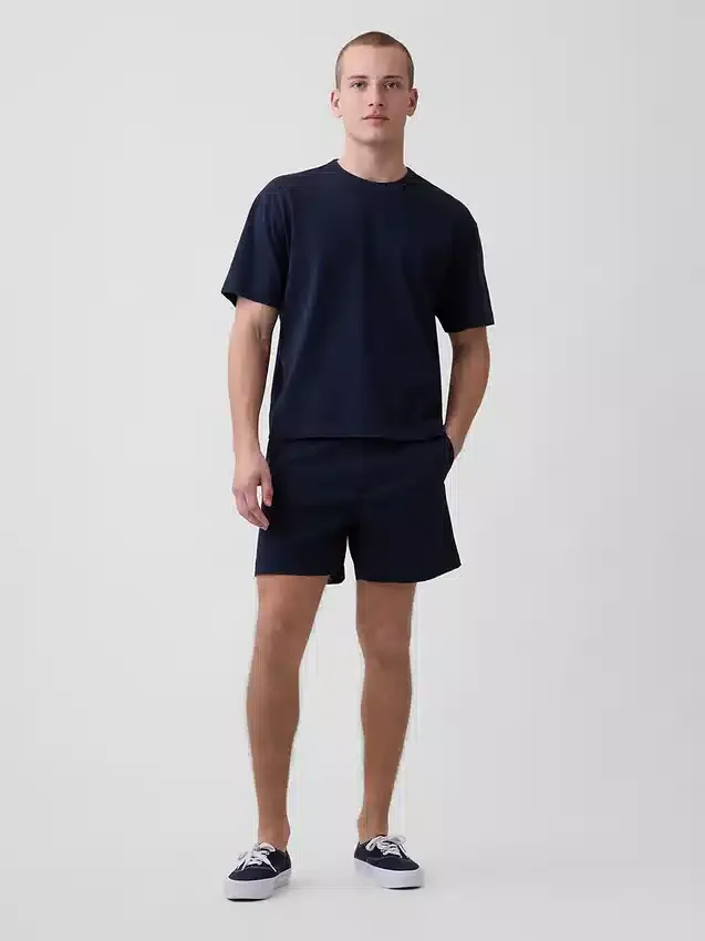 Pantalones cortos holgados de 5.5"