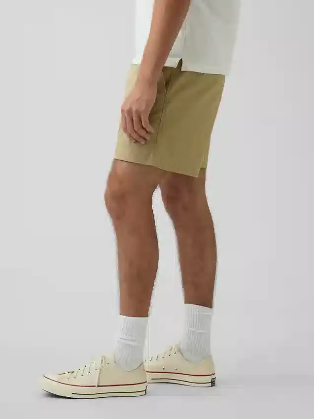 Pantalones cortos holgados de 5.5"