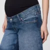 Pantalones cortos premamá de mezclilla de 7" con panel completo