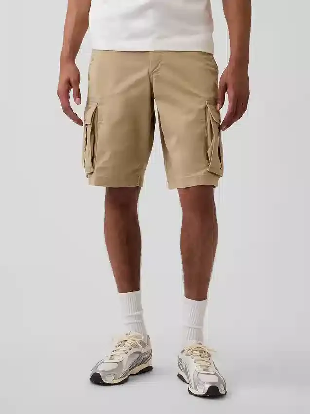 Pantalones cortos tipo cargo de corte holgado de 11"
