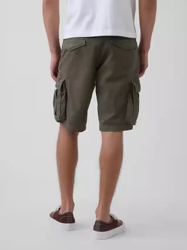 Pantalones cortos tipo cargo de corte holgado de 11"