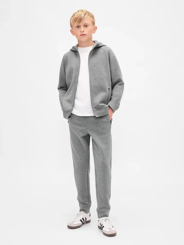 Pantalones de chándal GapFit Tech de secado rápido para niños