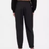 Pantalones de jogging GapFit Tech de talle alto con cremallera en el dobladillo