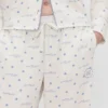 Pantalones de pijama holgados de franela con lunares de GAP × Summer Fridays