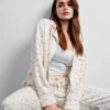 Camisas de pijama de franela holgada con lunares de GAP × Summer Fridays