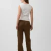 Pantalones de sarja premamá con diseño bajo el vientre