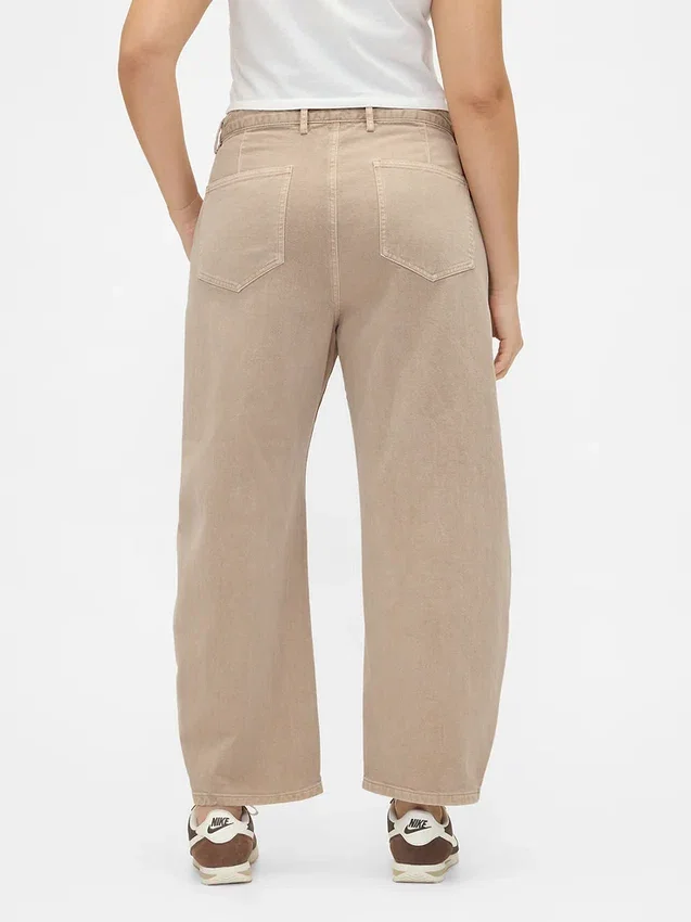 Pantalones de talle medio de sarga con corte de barril