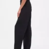 Pantalones GapFit Tech de talle alto y corte acampanado