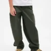 Pantalones holgados y ajustados en los tobillos de estilo cargo para niños, con forro cepillado