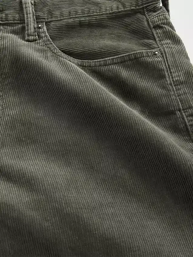 Pantalones rectos holgados de pana